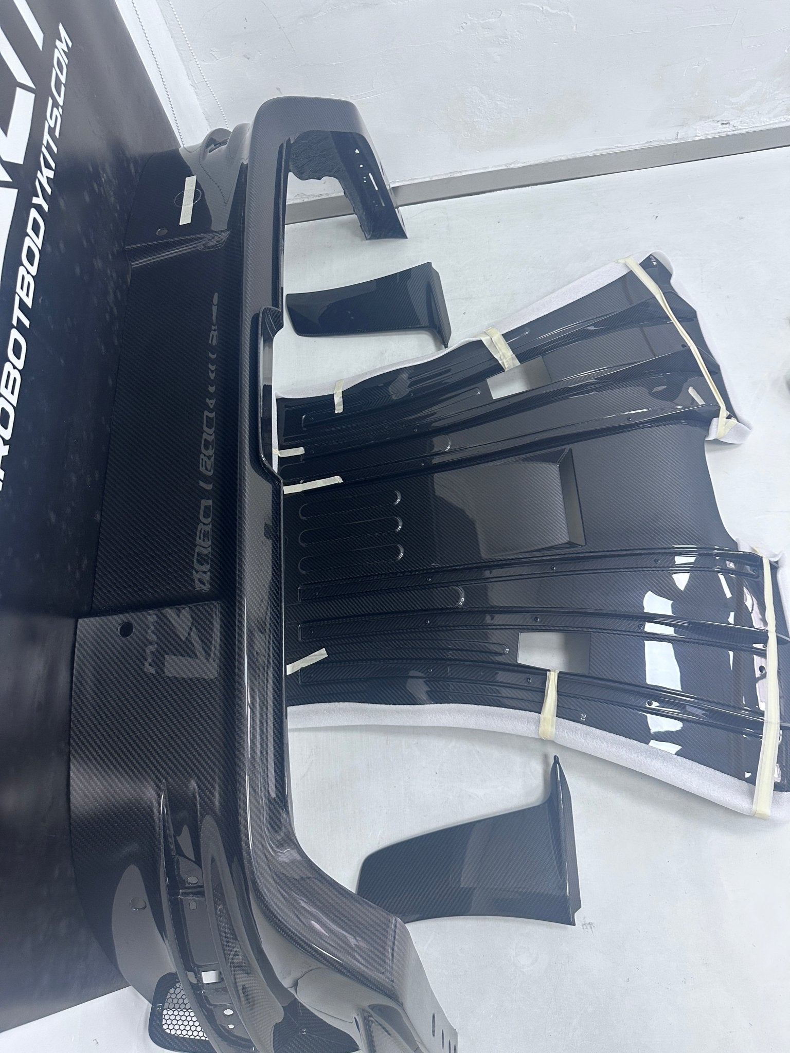 Porsche 992 GT3 RS Plastic OEM Dry - Carbon Replacement Kit Aftermarket Carbon Fiber Part / Bodykit - Robot Bodykits