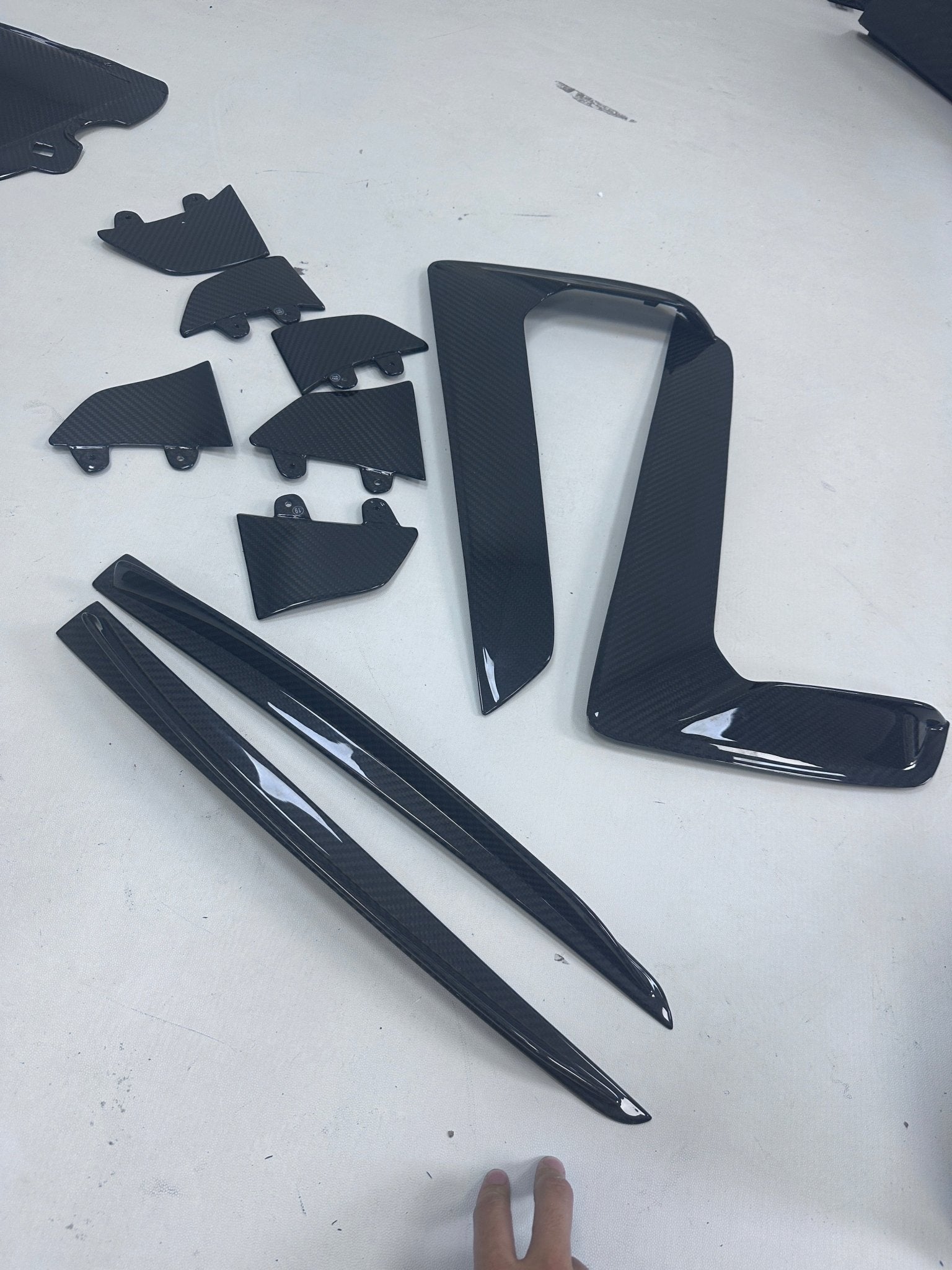Porsche 992 GT3 RS Plastic OEM Dry - Carbon Replacement Kit Aftermarket Carbon Fiber Part / Bodykit - Robot Bodykits