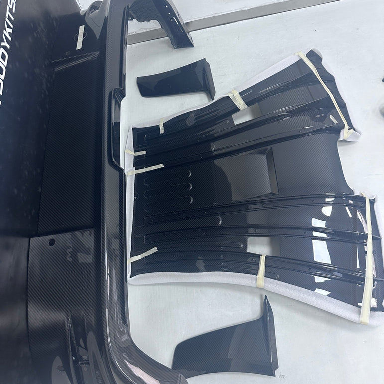 Porsche 992 GT3 RS Plastic OEM Dry - Carbon Replacement Kit Aftermarket Carbon Fiber Part / Bodykit - Robot Bodykits