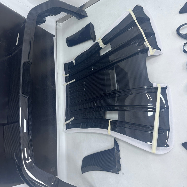 Porsche 992 GT3 RS Plastic OEM Dry - Carbon Replacement Kit Aftermarket Carbon Fiber Part / Bodykit - Robot Bodykits