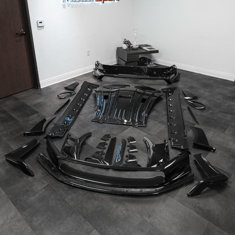 Porsche 992 GT3 RS Plastic OEM Dry-Carbon Replacement Kit Aftermarket Carbon Fiber Part / Bodykit - Robot Bodykits