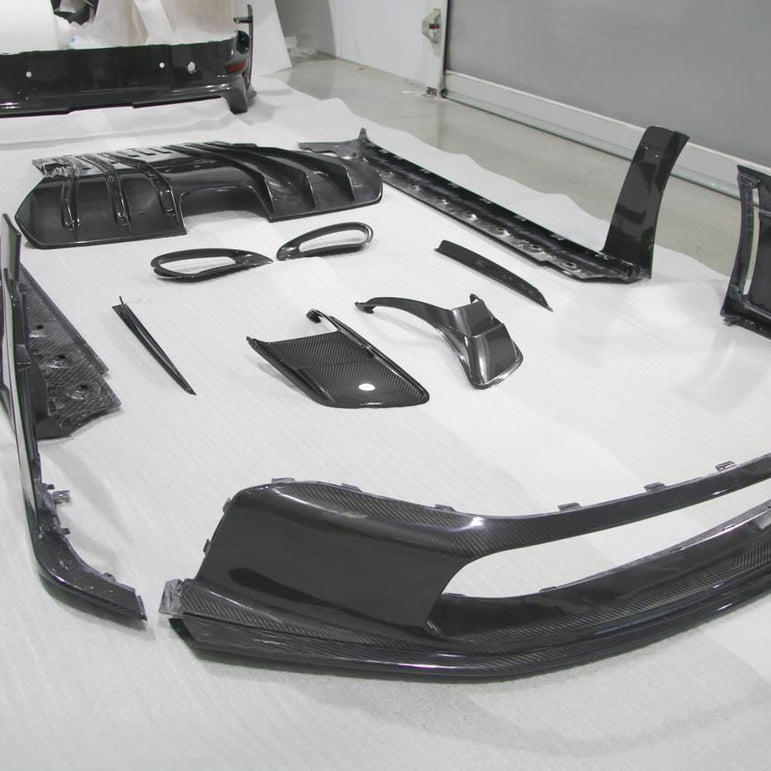 Porsche 992 GT3 RS Plastic OEM Dry - Carbon Replacement Kit Aftermarket Carbon Fiber Part / Bodykit - Robot Bodykits