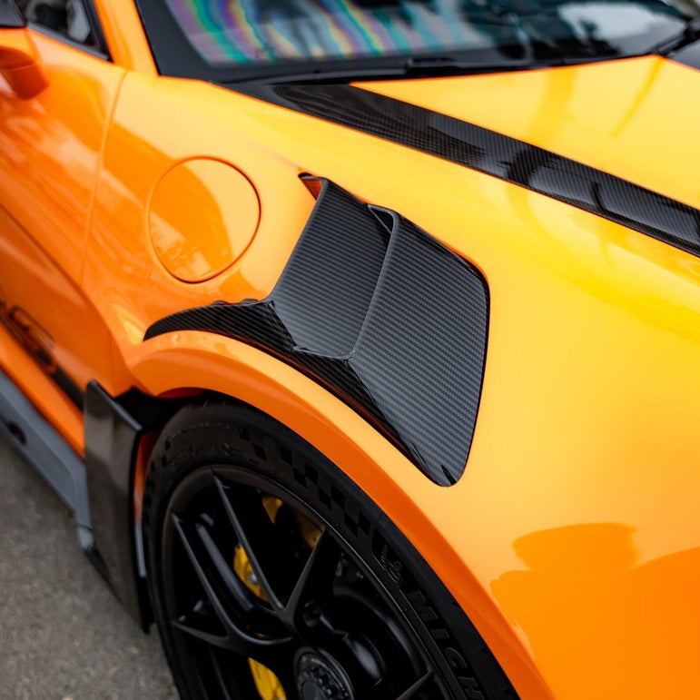 Porsche 992 GT3 RS Plastic OEM Dry-Carbon Replacement Kit Aftermarket Carbon Fiber Part / Bodykit - Robot Bodykits