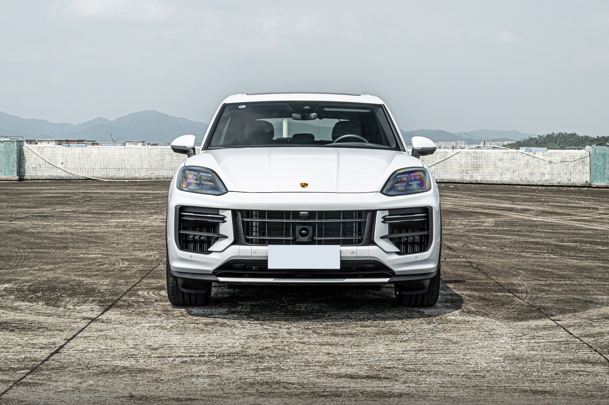 Porsche Cayenne 9Y0.2 (2024+) Turbo GT Body Kit – Plus DRL Package Aftermarket Carbon Fiber Part / Bodykit - Robot Bodykits