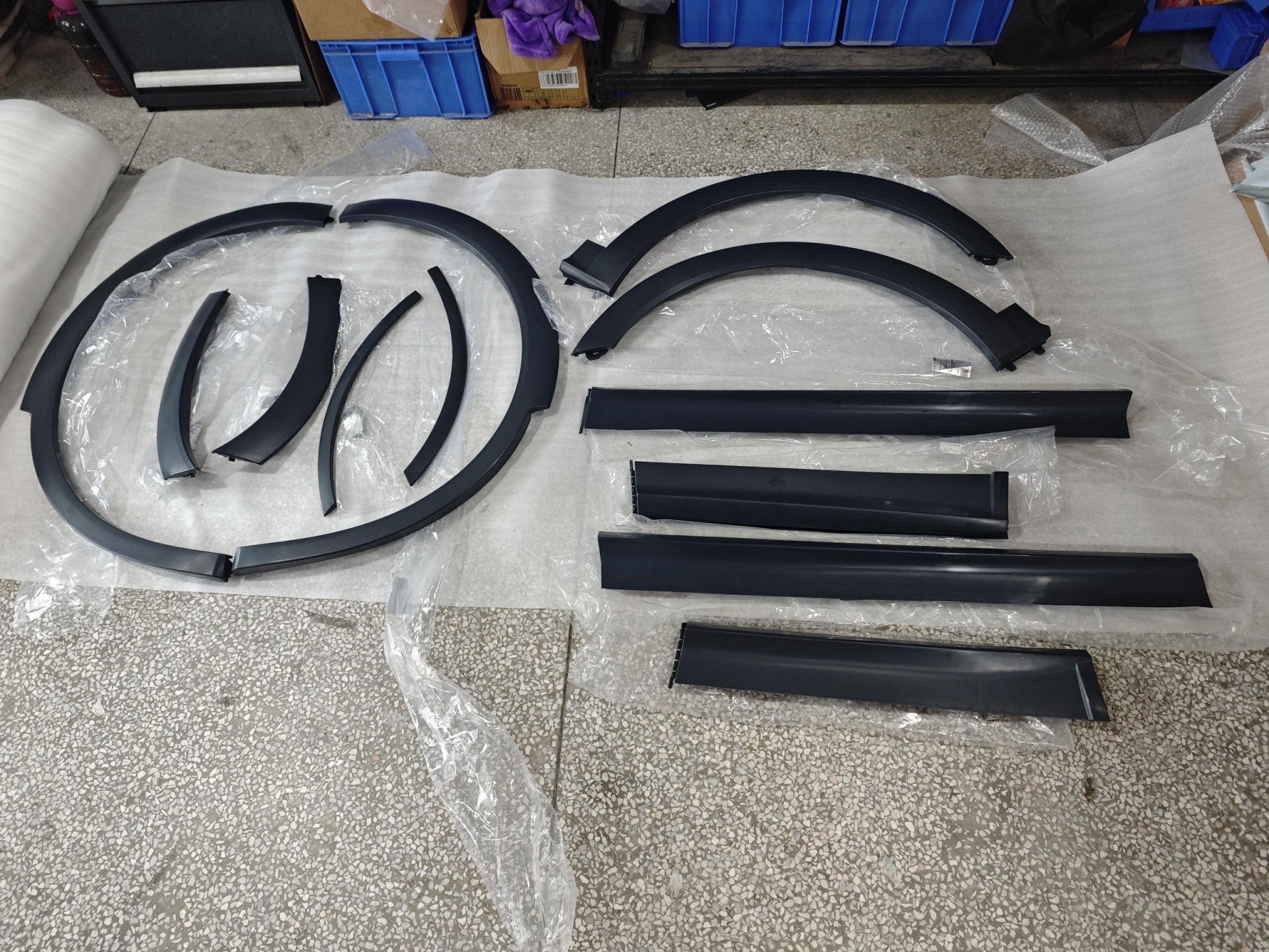 Porsche Cayenne 9Y0.2 (2024+) Turbo GT Body Kit – Plus DRL Package Aftermarket Carbon Fiber Part / Bodykit - Robot Bodykits