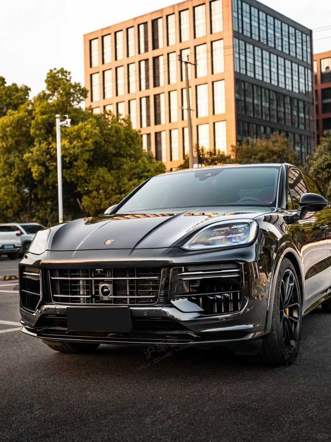 Porsche Cayenne 9Y0.2 (2024+) Turbo GT Body Kit – Plus DRL Package Aftermarket Carbon Fiber Part / Bodykit - Robot Bodykits