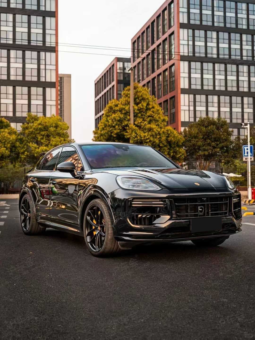 Porsche Cayenne 9Y0.2 (2024+) Turbo GT Body Kit – Plus DRL Package Aftermarket Carbon Fiber Part / Bodykit - Robot Bodykits