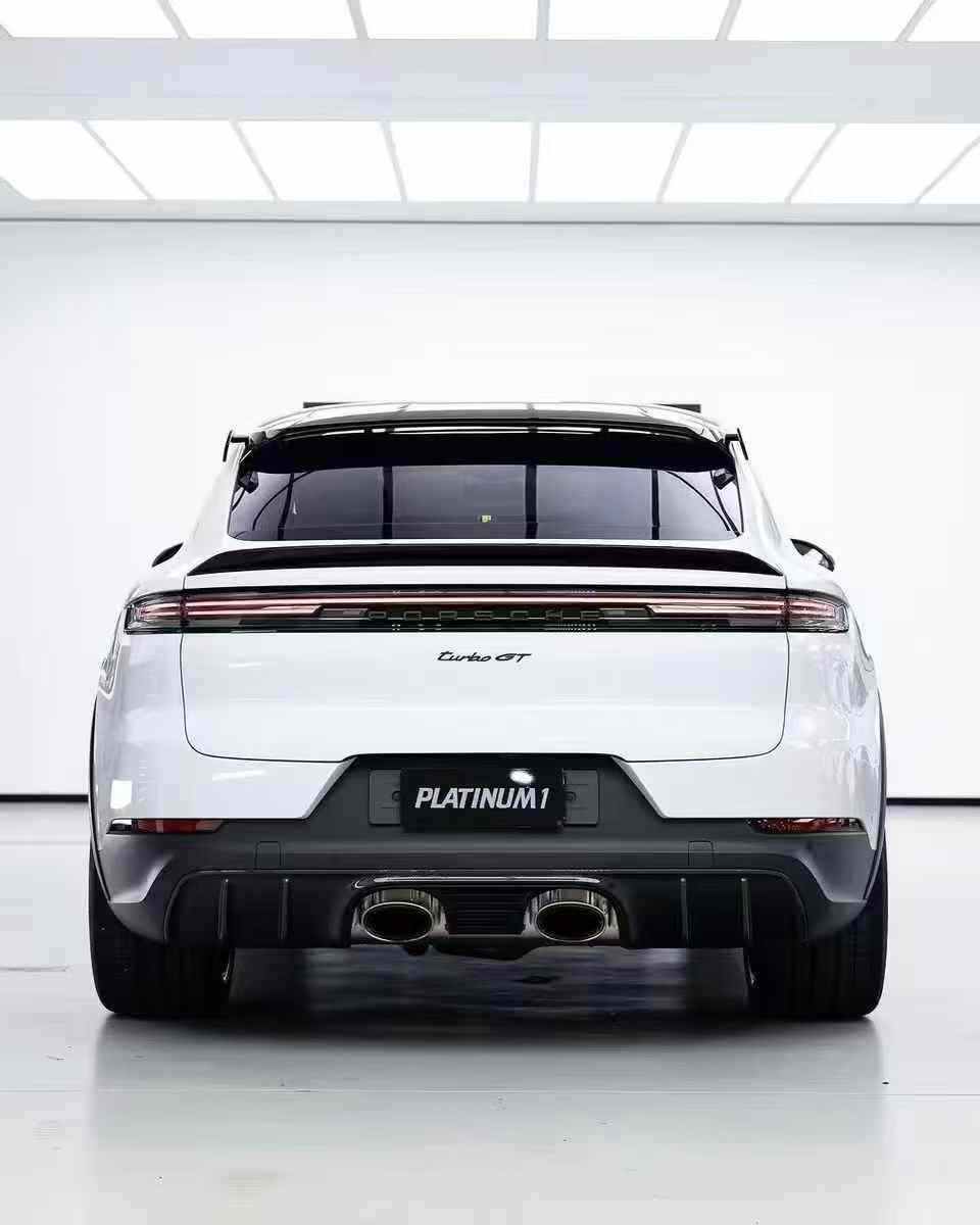 Porsche Cayenne 9Y0.2 (2024+) Turbo GT Body Kit – Plus DRL Package Aftermarket Carbon Fiber Part / Bodykit - Robot Bodykits