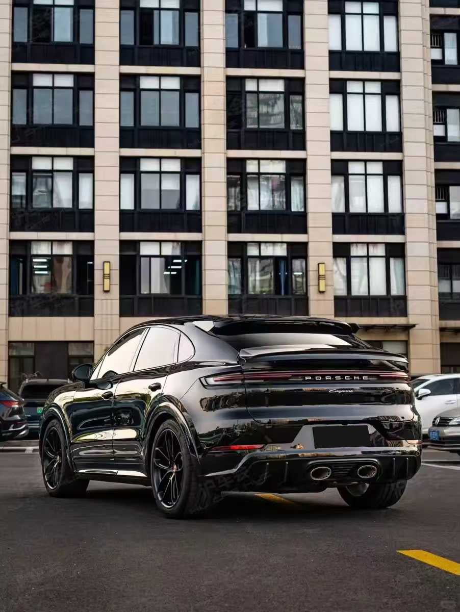 Porsche Cayenne 9Y0.2 (2024+) Turbo GT Body Kit – Plus DRL Package Aftermarket Carbon Fiber Part / Bodykit - Robot Bodykits