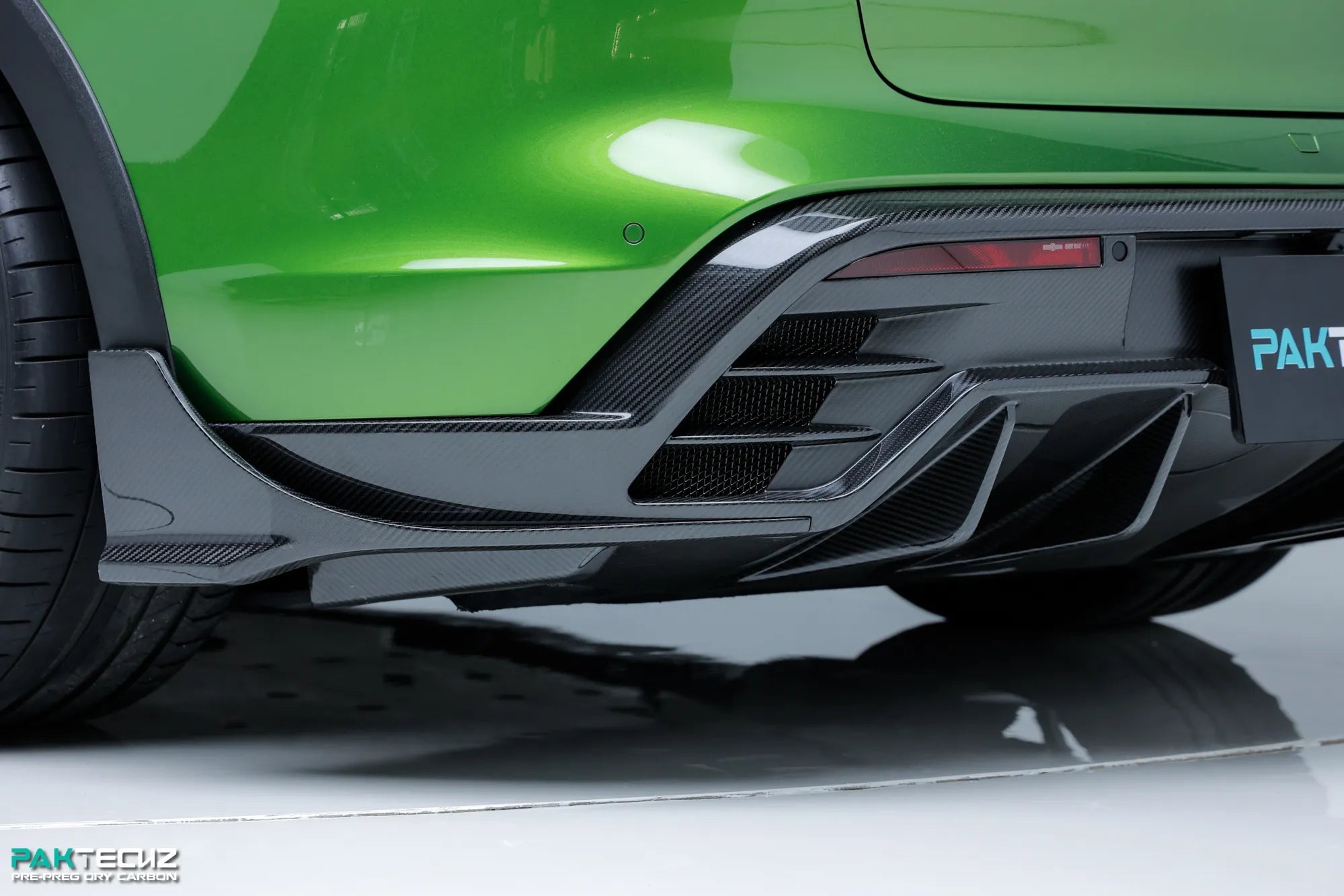 Porsche Taycan / Turismo Paktechz Full Dry Carbon Aerodynamics kit Aftermarket Carbon Fiber Part / Bodykit - Robot Bodykits