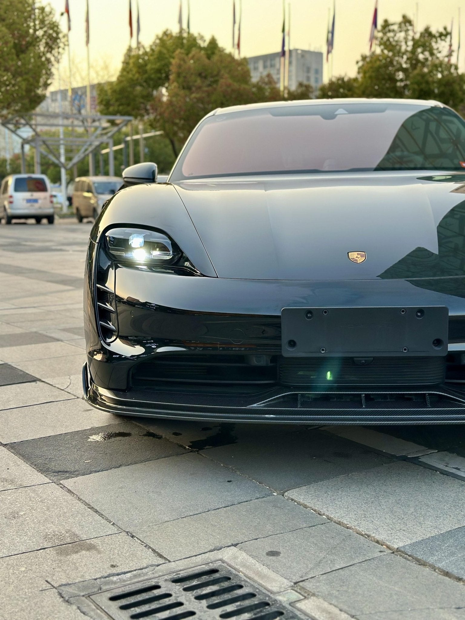 Porsche Taycan / Turismo Paktechz Full Dry Carbon Aerodynamics kit Aftermarket Carbon Fiber Part / Bodykit - Robot Bodykits