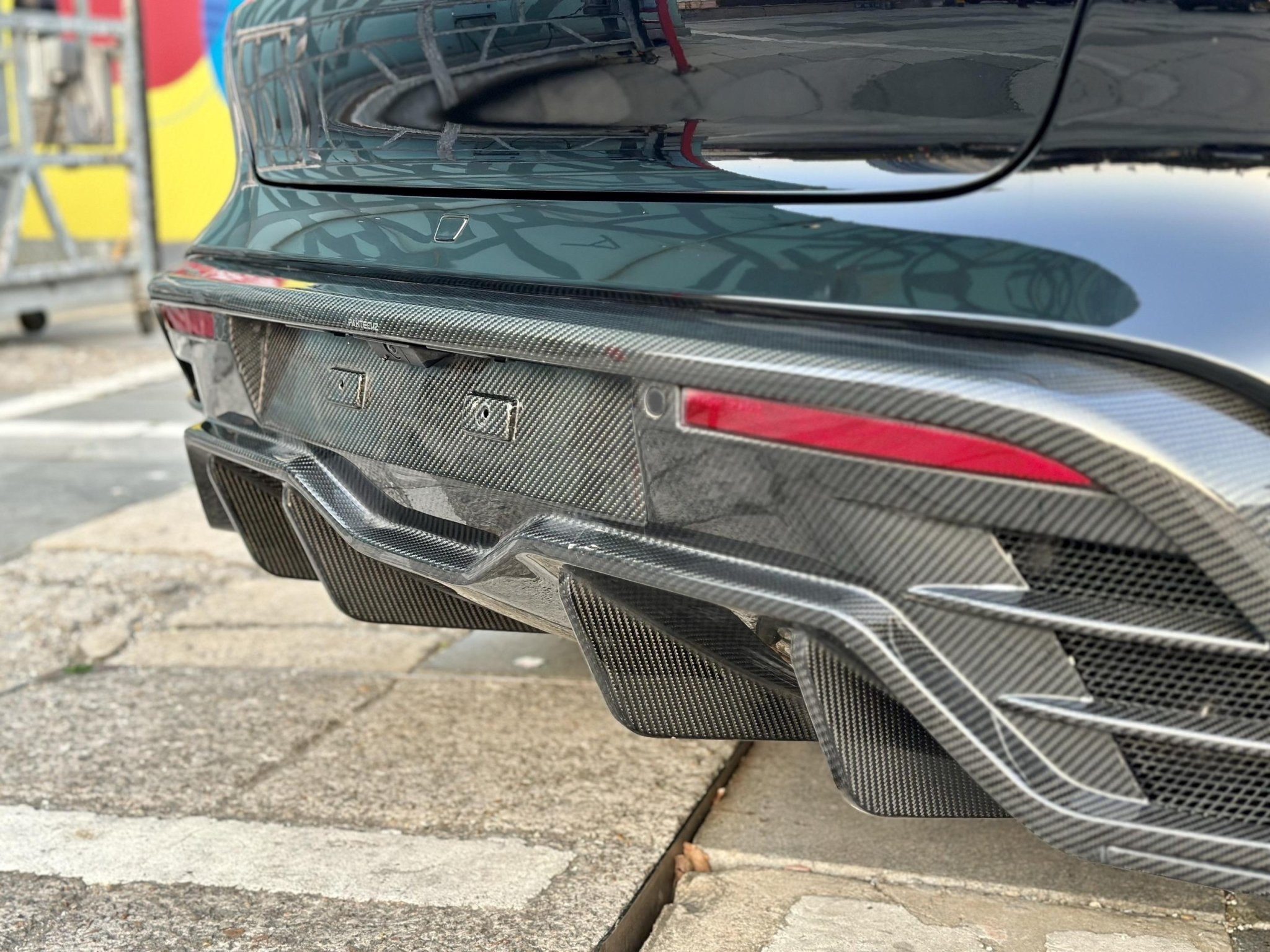 Porsche Taycan / Turismo Paktechz Full Dry Carbon Aerodynamics kit Aftermarket Carbon Fiber Part / Bodykit - Robot Bodykits