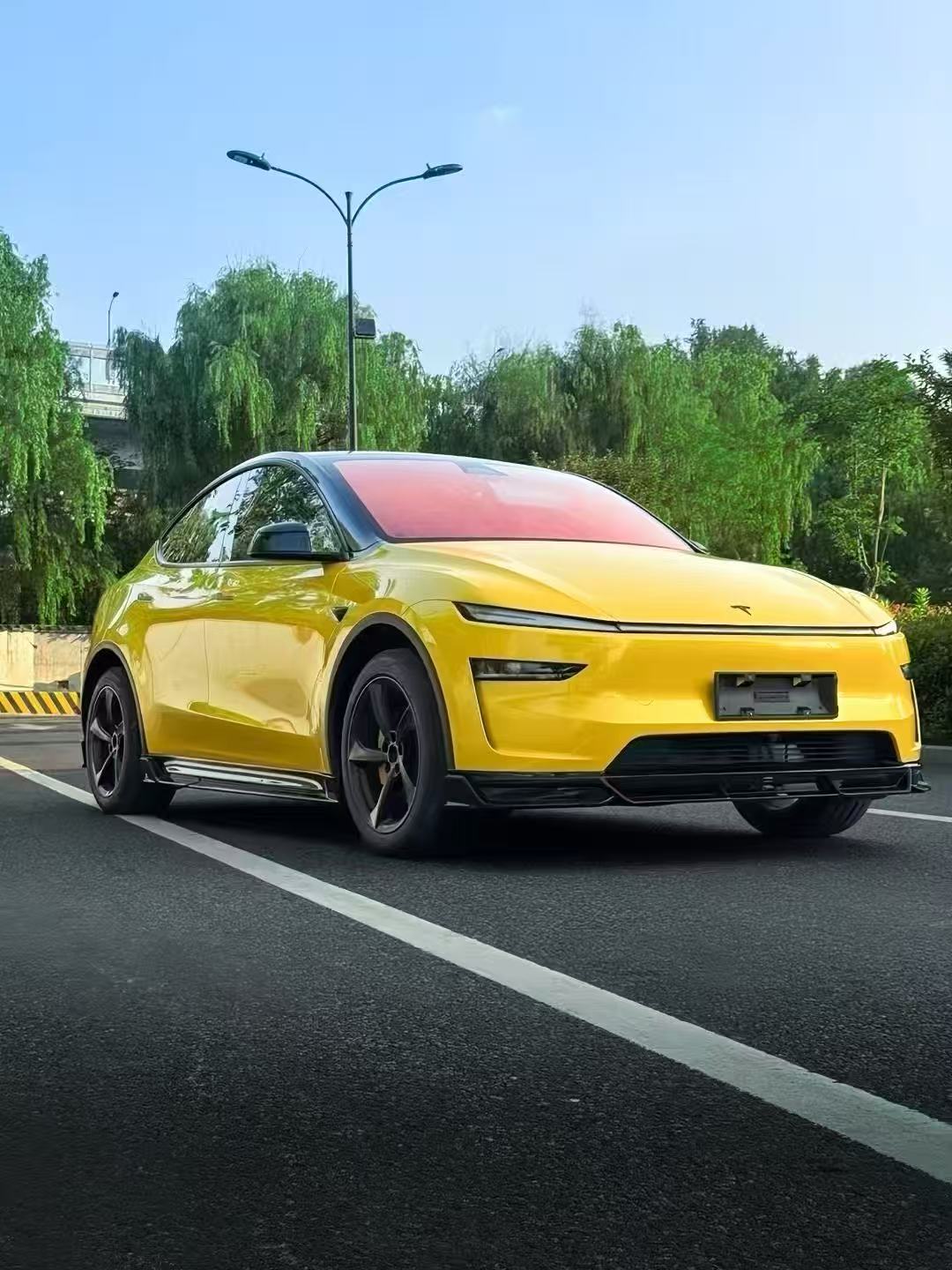 RBT 2025+ Tesla Model Y Lowline Kit Gloss Black Aftermarket Carbon Fiber Part / Bodykit - Robot Bodykits