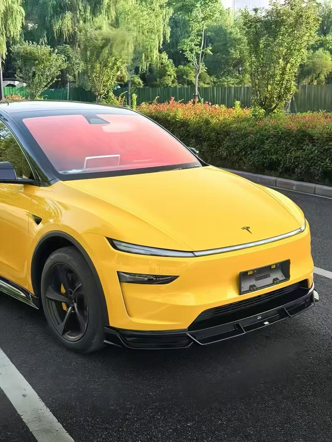 RBT 2025+ Tesla Model Y Lowline Kit Gloss Black Aftermarket Carbon Fiber Part / Bodykit - Robot Bodykits