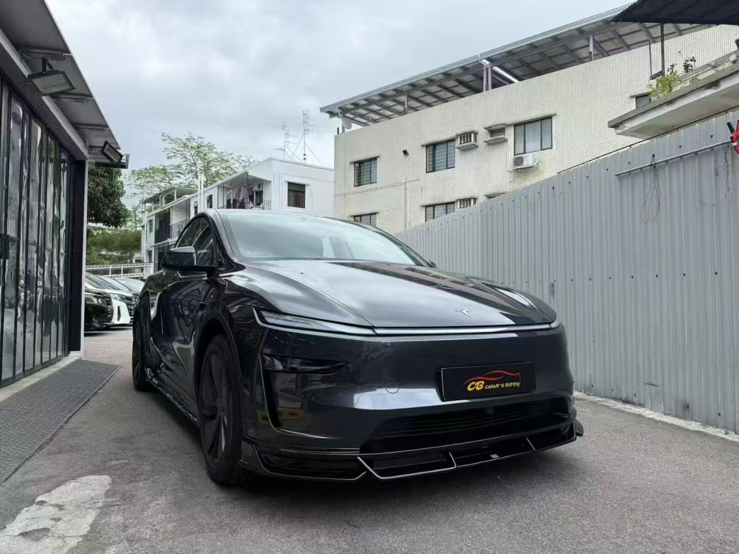RBT 2025+ Tesla Model Y Lowline Kit Gloss Black Aftermarket Carbon Fiber Part / Bodykit - Robot Bodykits