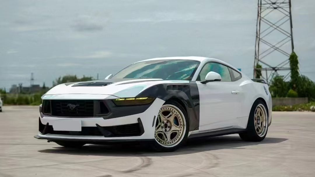 RBT Ford Mustang S650 GT / GT3 Style Carbon Front Arches / Fenders Aftermarket Carbon Fiber Part / Bodykit - Robot Bodykits