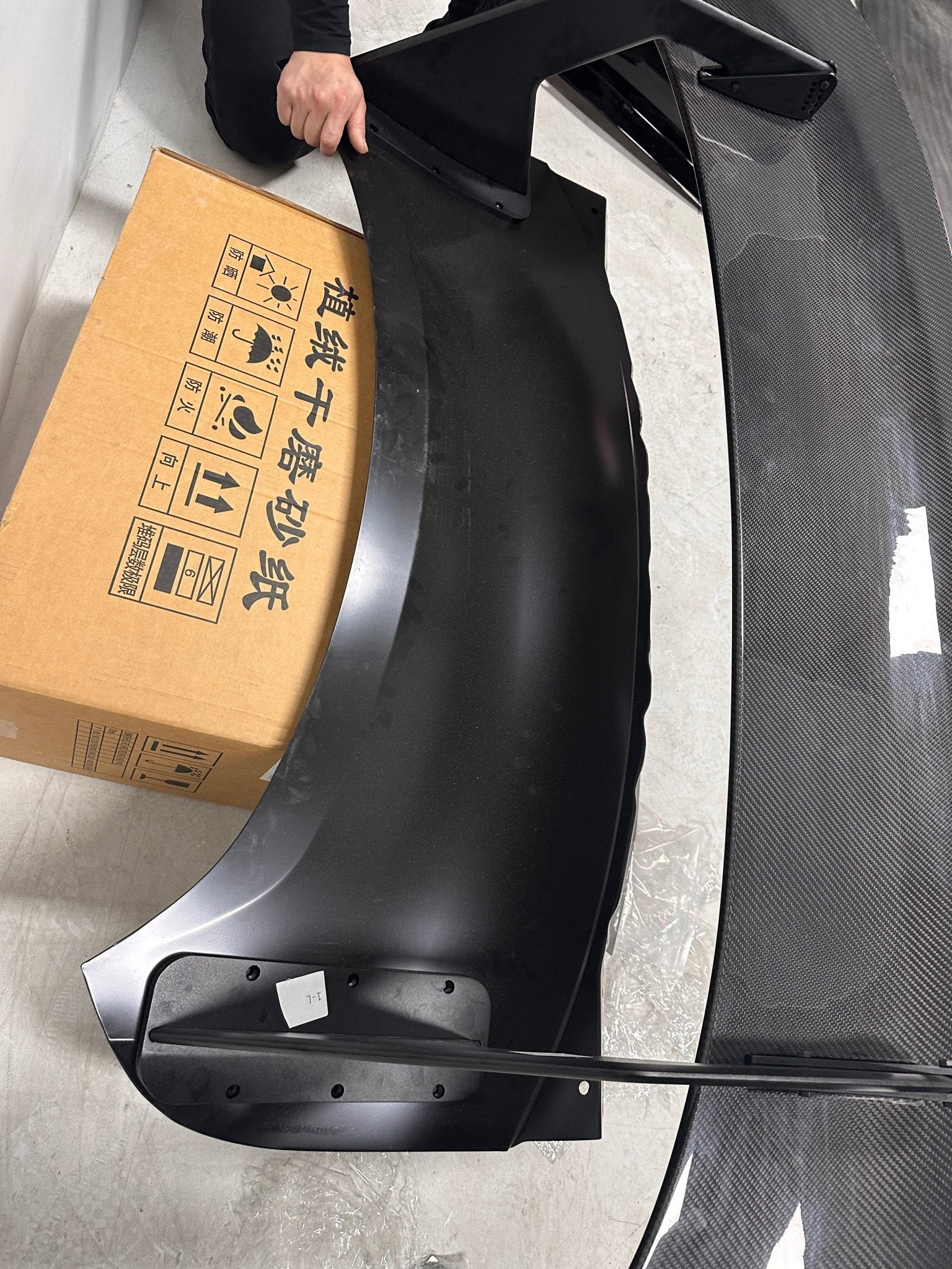 RBT GT4 Style Dry - Carbon Fibre Rear Spoiler for Ford Mustang S550.1 - S550.2 & 2024+ Models Aftermarket Carbon Fiber Part / Bodykit - Robot Bodykits