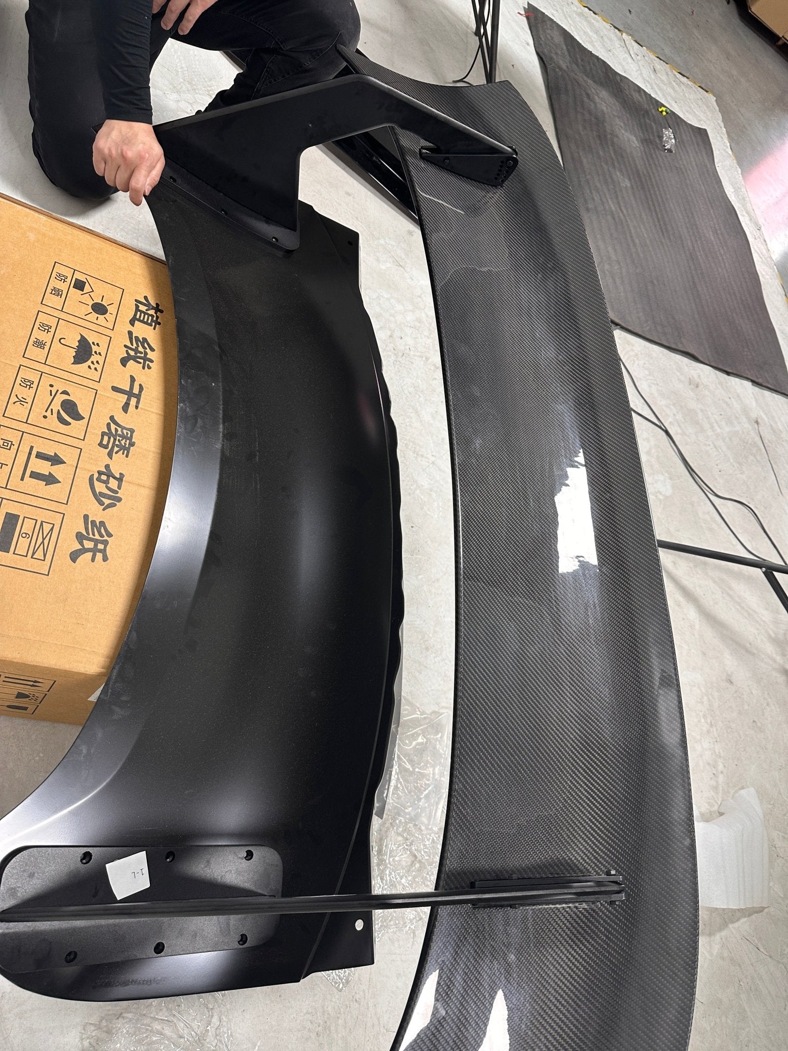 RBT GT4 Style Dry - Carbon Fibre Rear Spoiler for Ford Mustang S550.1 - S550.2 & 2024+ Models Aftermarket Carbon Fiber Part / Bodykit - Robot Bodykits