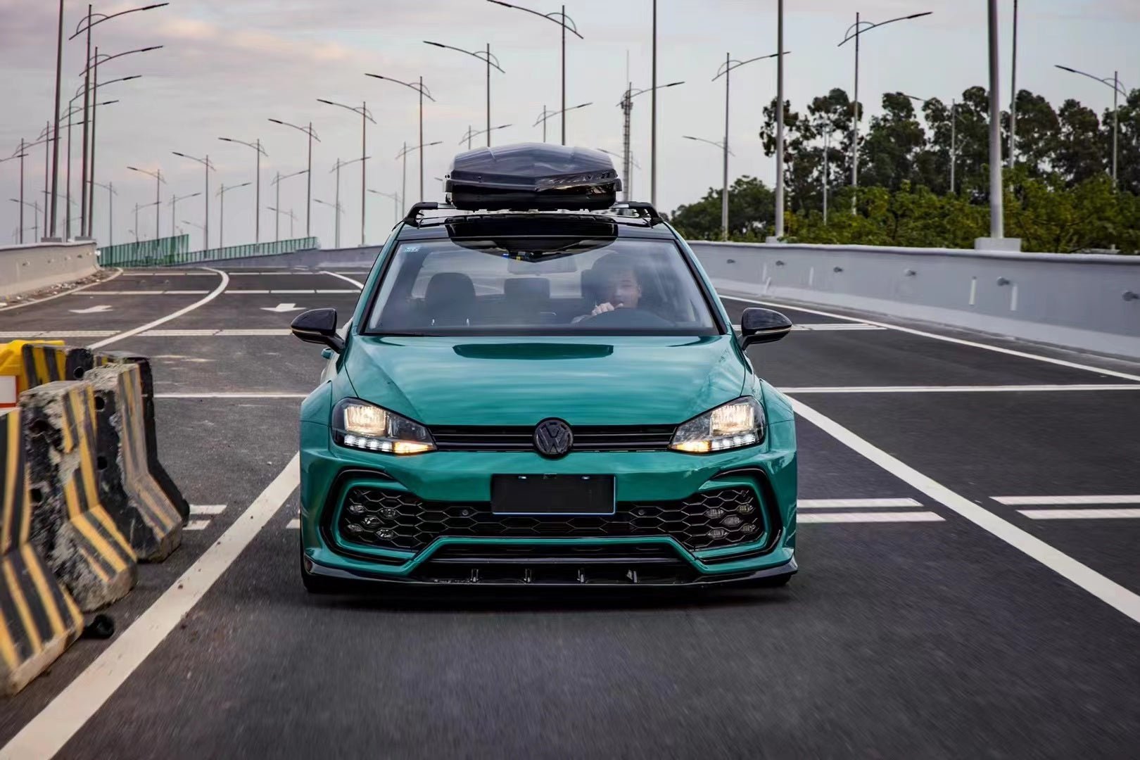 RBT Volkswagen GTI Golf MK7 MK7.5 Full FRP / Partial Carbon Widebody Kit Aftermarket Carbon Fiber Part / Bodykit - Robot Bodykits