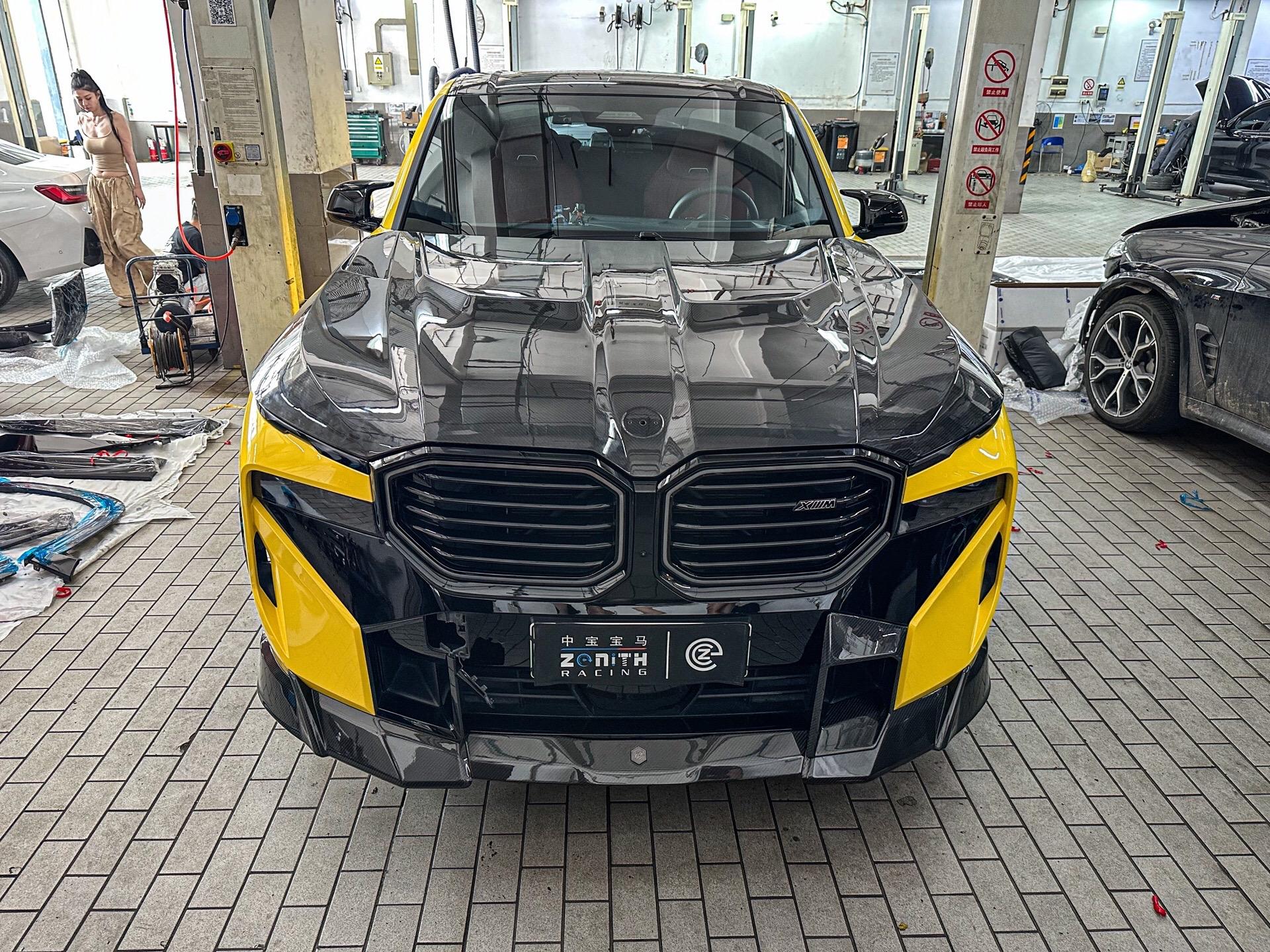 Revozport BMW XM G09 Full Carbon Fibre Bonnet Aftermarket Carbon Fiber Part / Bodykit - Robot Bodykits