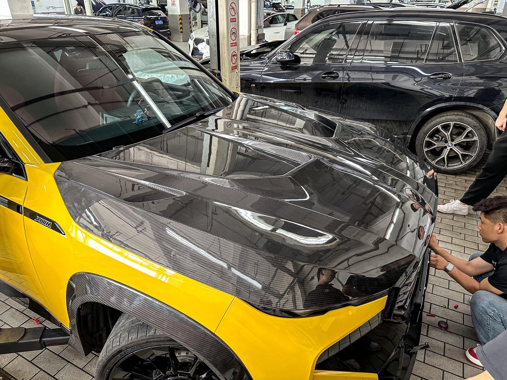 Revozport BMW XM G09 Full Carbon Fibre Bonnet Aftermarket Carbon Fiber Part / Bodykit - Robot Bodykits