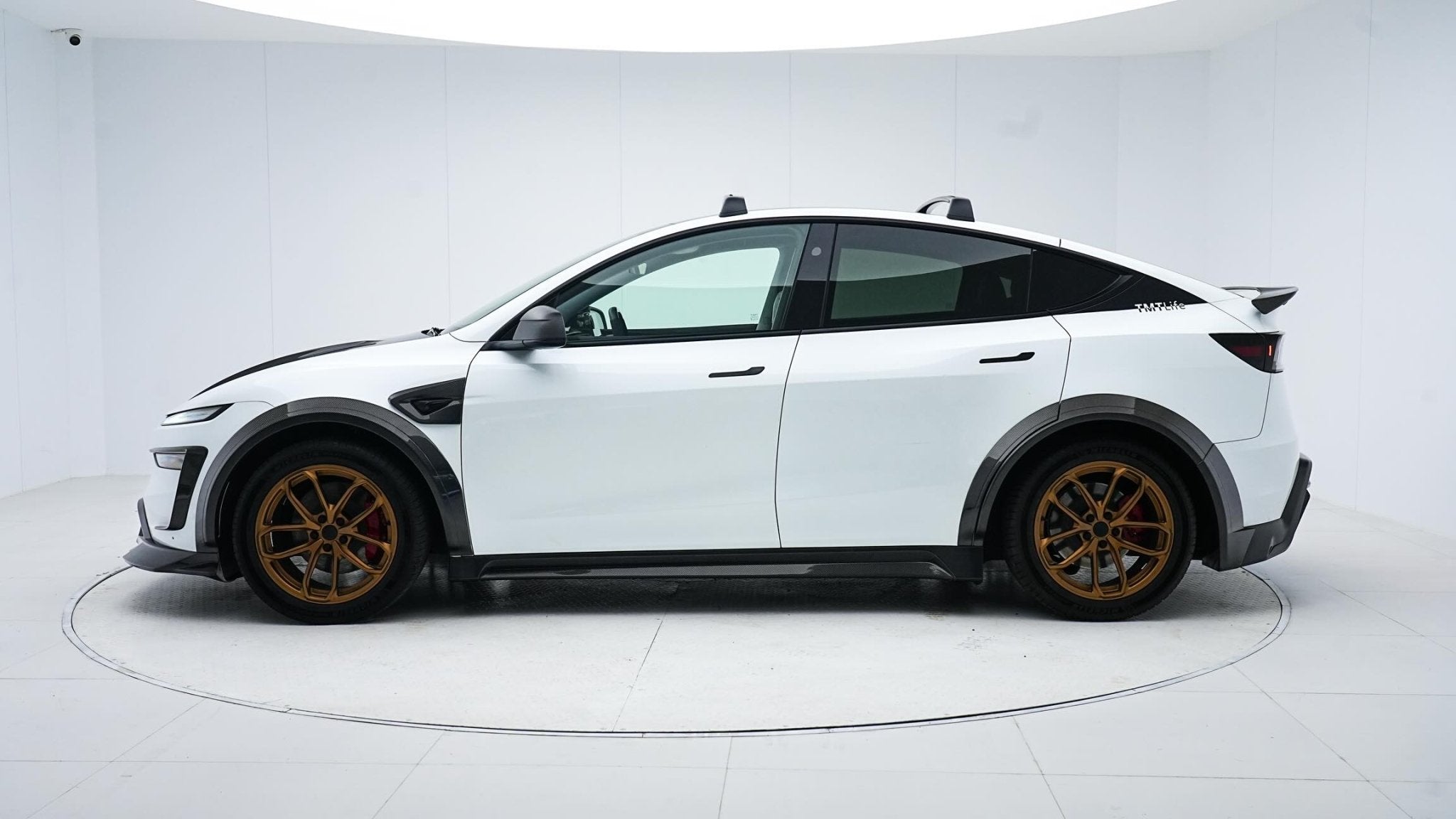 RevoZport Tesla Model Y Juniper 2024 (Gen 2) Full Carbon Wide Arch Body Kit Aftermarket Carbon Fiber Part / Bodykit - Robot Bodykits