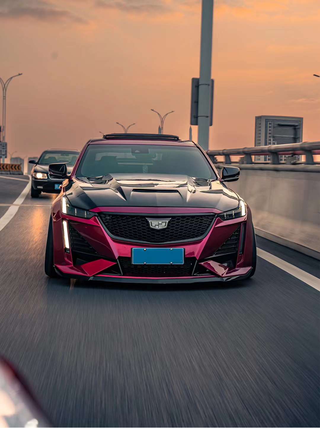 Robot Cadillac CT5 