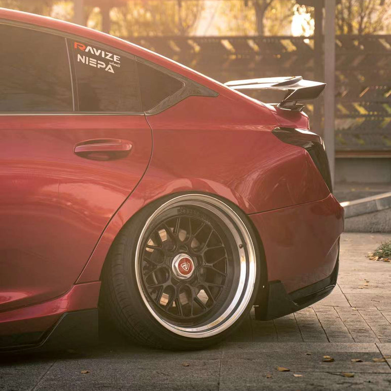 Robot Cadillac CT5 