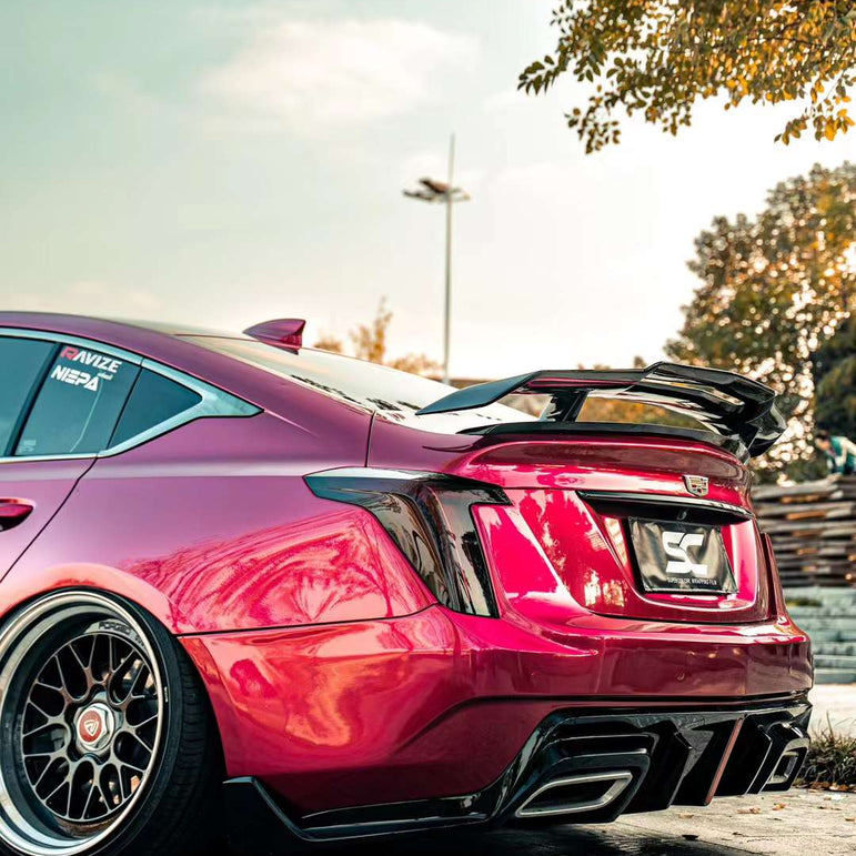Robot Cadillac CT5 