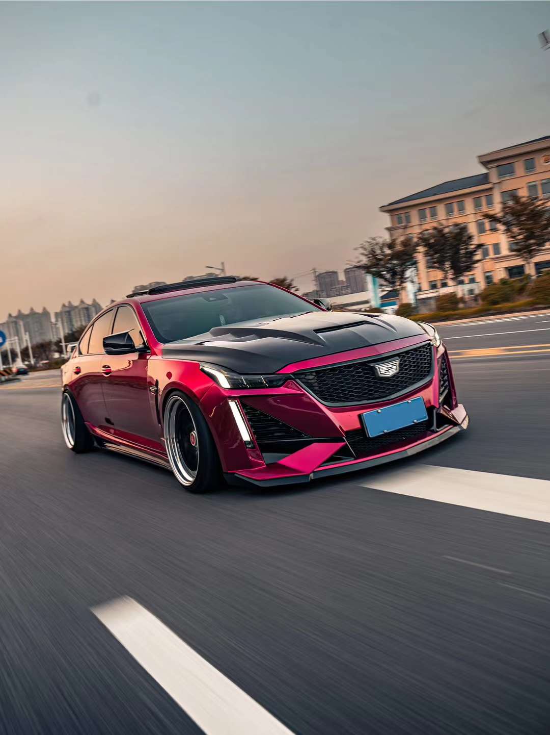 Robot Cadillac CT5 