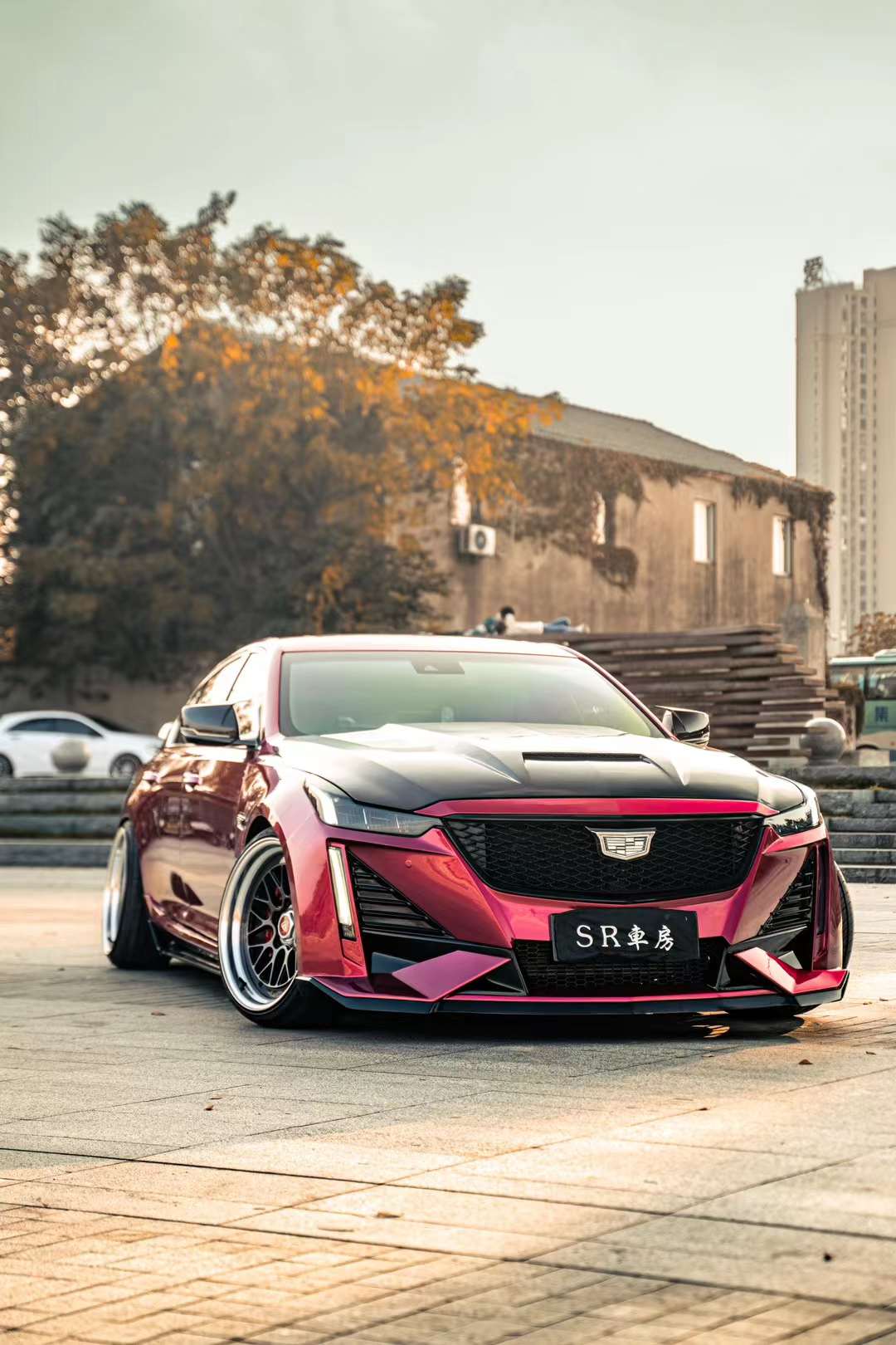 Robot Cadillac CT5 