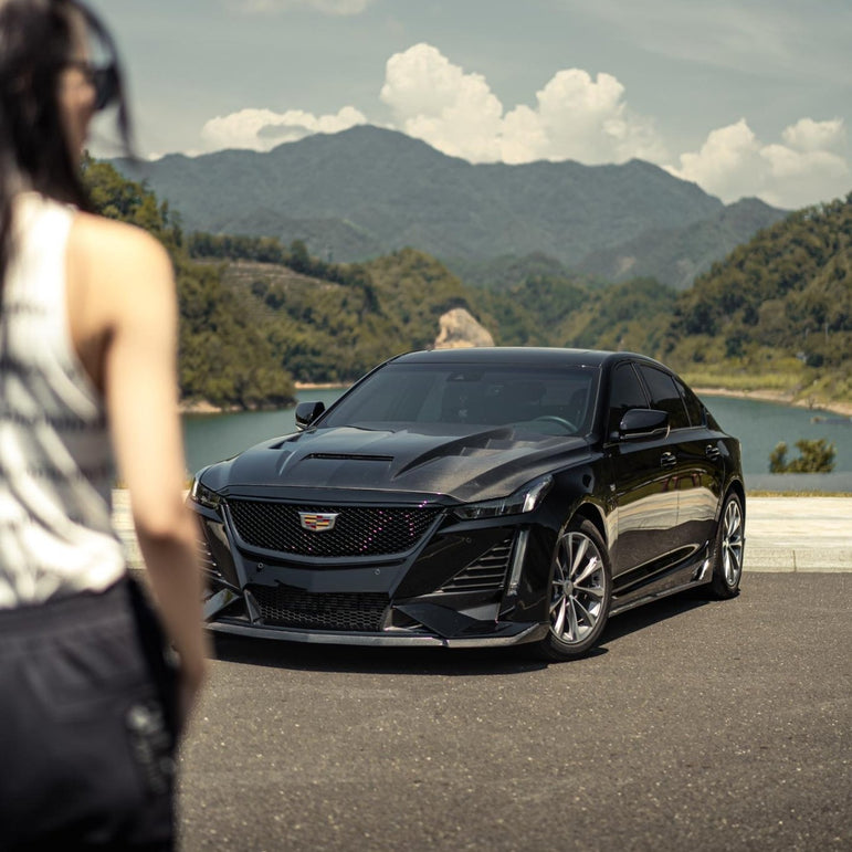 Robot Cadillac CT5 