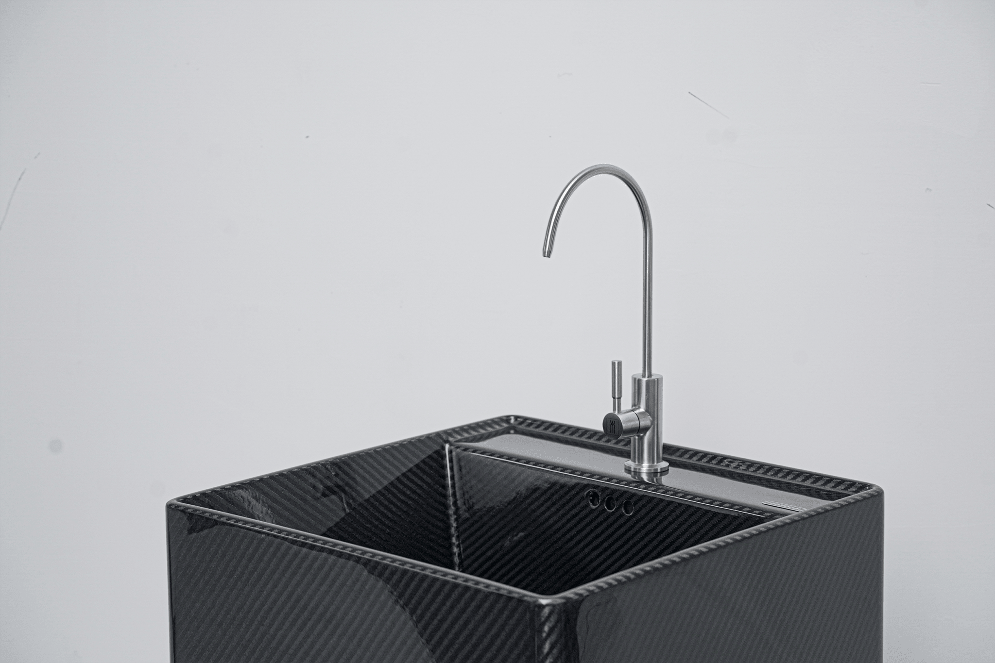 Robot Carbon Fibre Free Standing Wash Basin / Sink Aftermarket Carbon Fiber Part / Bodykit - Robot Bodykits