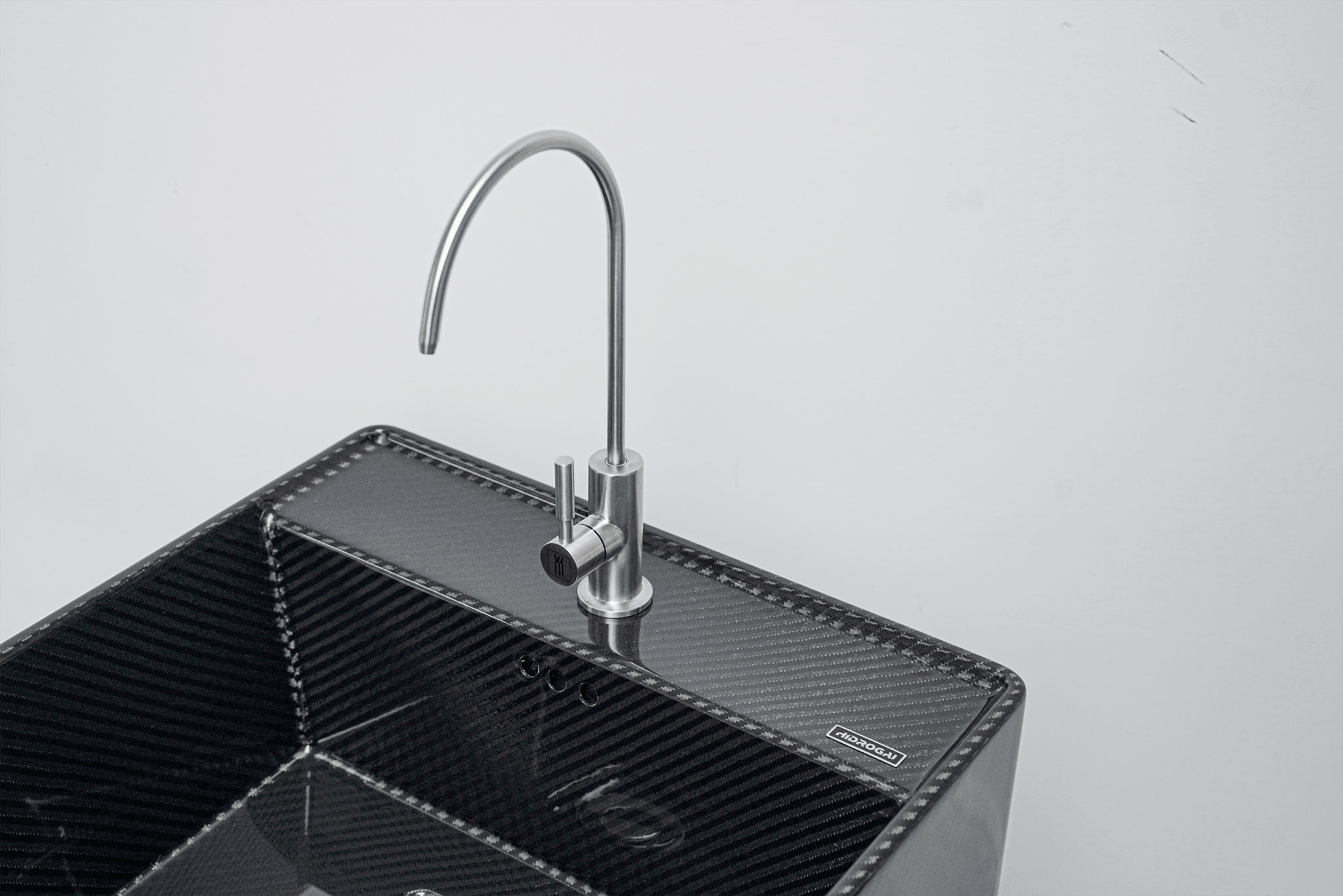 Robot Carbon Fibre Free Standing Wash Basin / Sink Aftermarket Carbon Fiber Part / Bodykit - Robot Bodykits