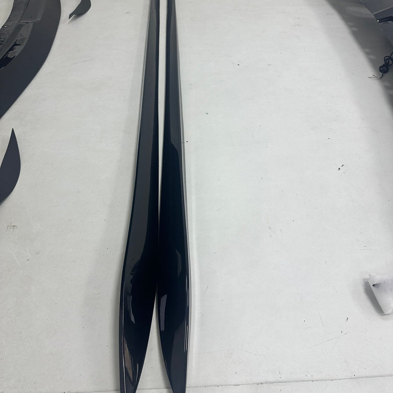 Robot Craftsman Alfa Romeo Giulia Lowline Bodykit (Hydrogai Series) - Base FRP kit Aftermarket Carbon Fiber Part / Bodykit - Robot Bodykits