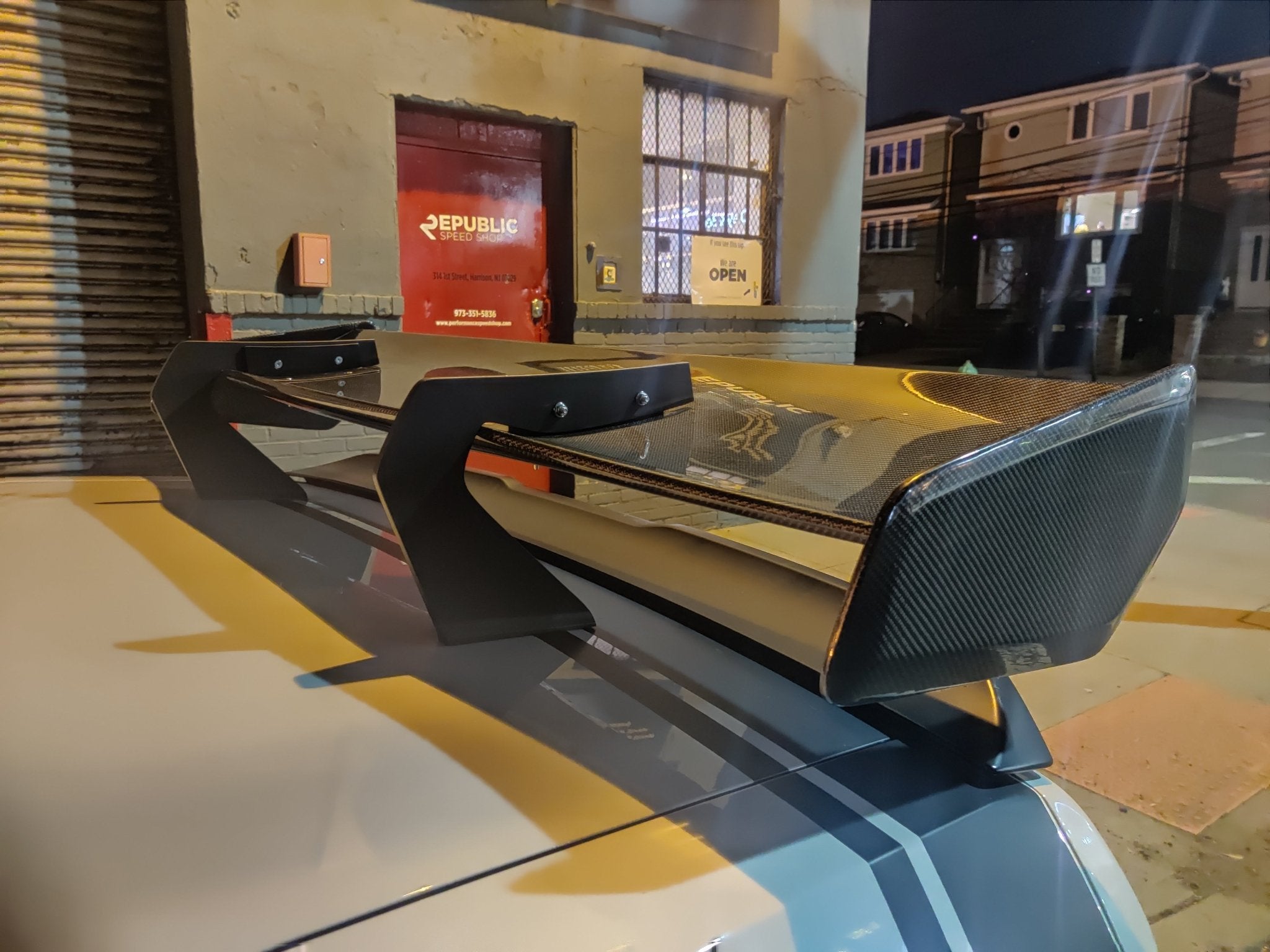 ROBOT CRAFTSMAN Carbon Fiber or FRP Swan Neck Hammer GT Wing For Dodge Challenger Scatpack RT Hellcat Aftermarket Carbon Fiber Part / Bodykit - Robot Bodykits