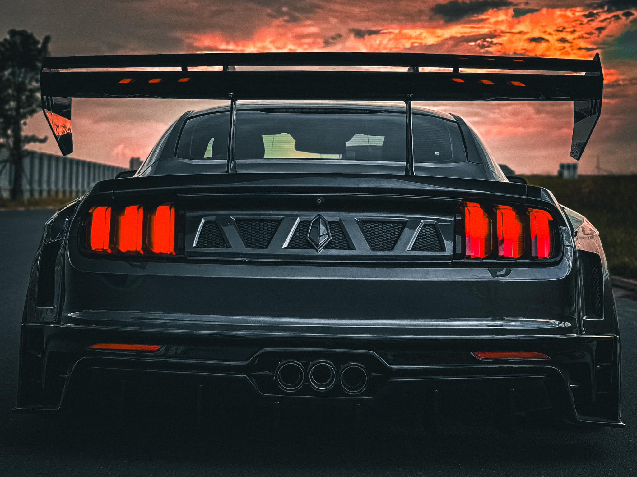 Robot Craftsman Ford Mustang Dusk Widebody Kit 2015-2023 Aftermarket Carbon Fiber Part / Bodykit - Robot Bodykits