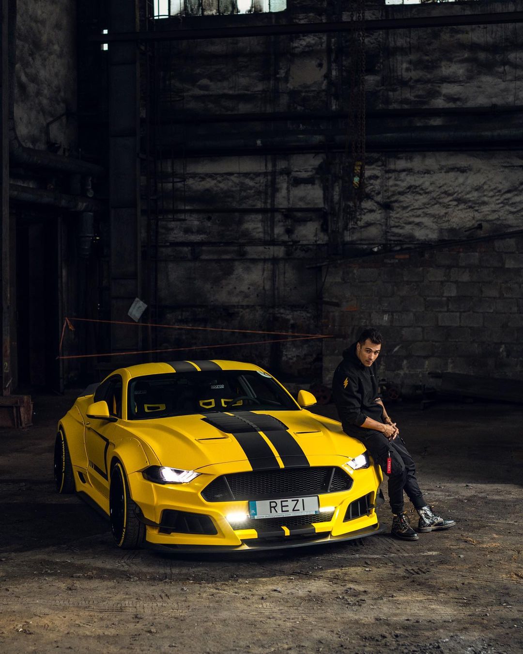 Robot Craftsman Ford Mustang V2 Fibre Glass Reinforced Plastic Complete Body Kit 2015-2023 Aftermarket Carbon Fiber Part / Bodykit - Robot Bodykits