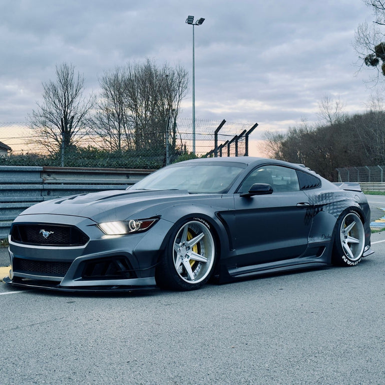 Robot Craftsman Ford Mustang V2 Fibre Glass Reinforced Plastic Complete Body Kit 2015-2023 Aftermarket Carbon Fiber Part / Bodykit - Robot Bodykits