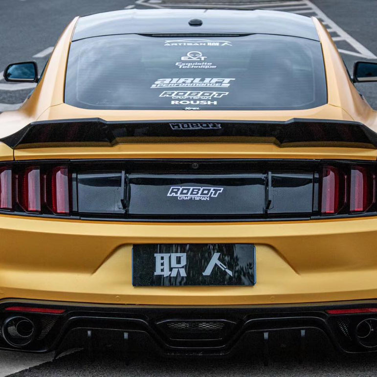 Robot Craftsman Ford Mustang V3 Duck Tail + Boot Cover Aftermarket Carbon Fiber Part / Bodykit - Robot Bodykits