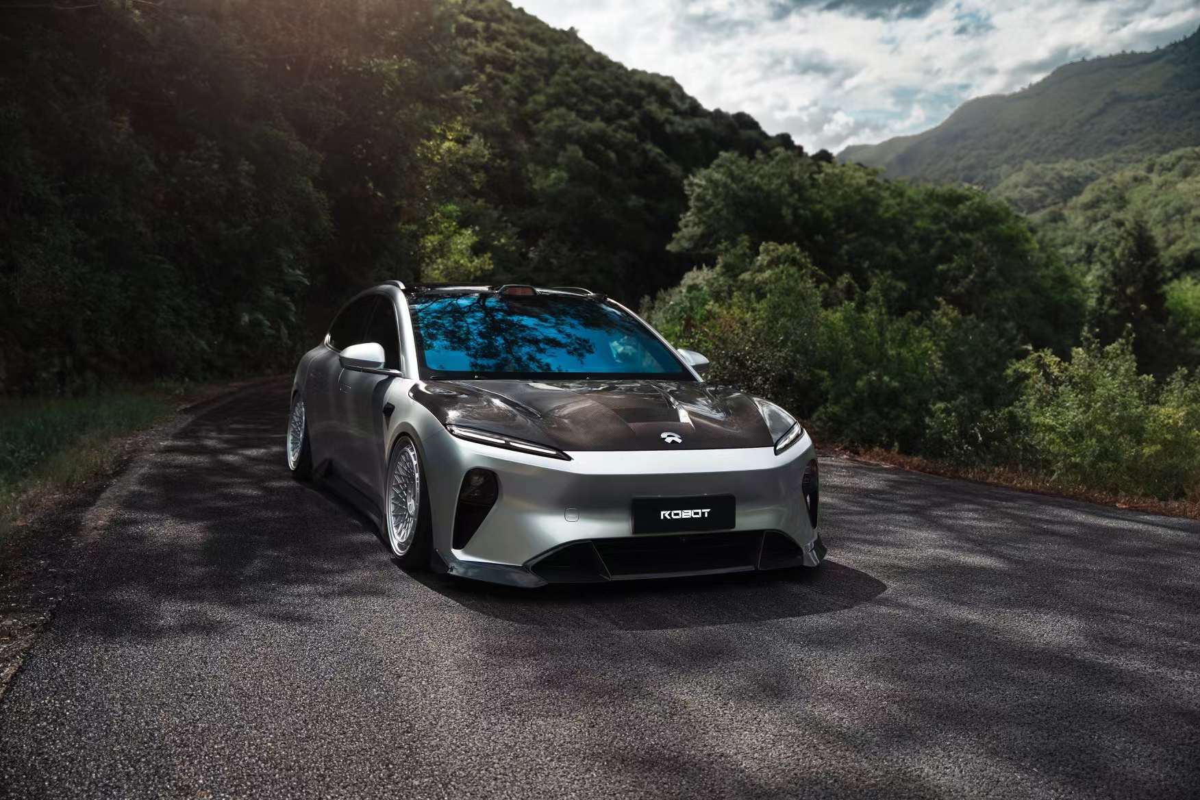 Robot Craftsman NIO ET5/ET5t Lowline Bodykit (Hydrogai Series) - NIO ET5/ET5t (NT 2.0 / Pre - Facelift) Aftermarket Carbon Fiber Part / Bodykit - Robot Bodykits