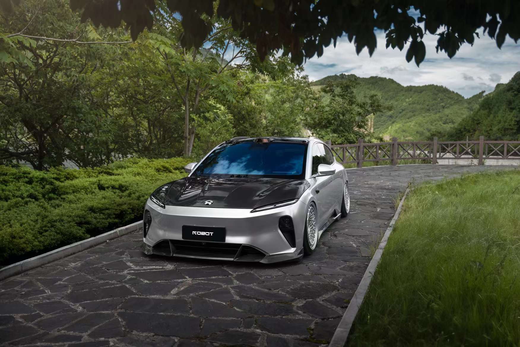 Robot Craftsman NIO ET5/ET5t Lowline Bodykit (Hydrogai Series) - NIO ET5/ET5t (NT 2.0 / Pre - Facelift) Aftermarket Carbon Fiber Part / Bodykit - Robot Bodykits