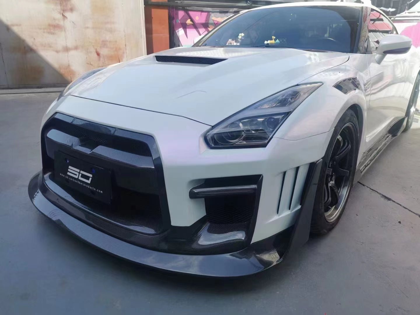 Robot Craftsman Nissan GTR Body Kit (R35) Fibre Glass Reinforced Plastic Complete Body Kit (FRP) Aftermarket Carbon Fiber Part / Bodykit - Robot Bodykits