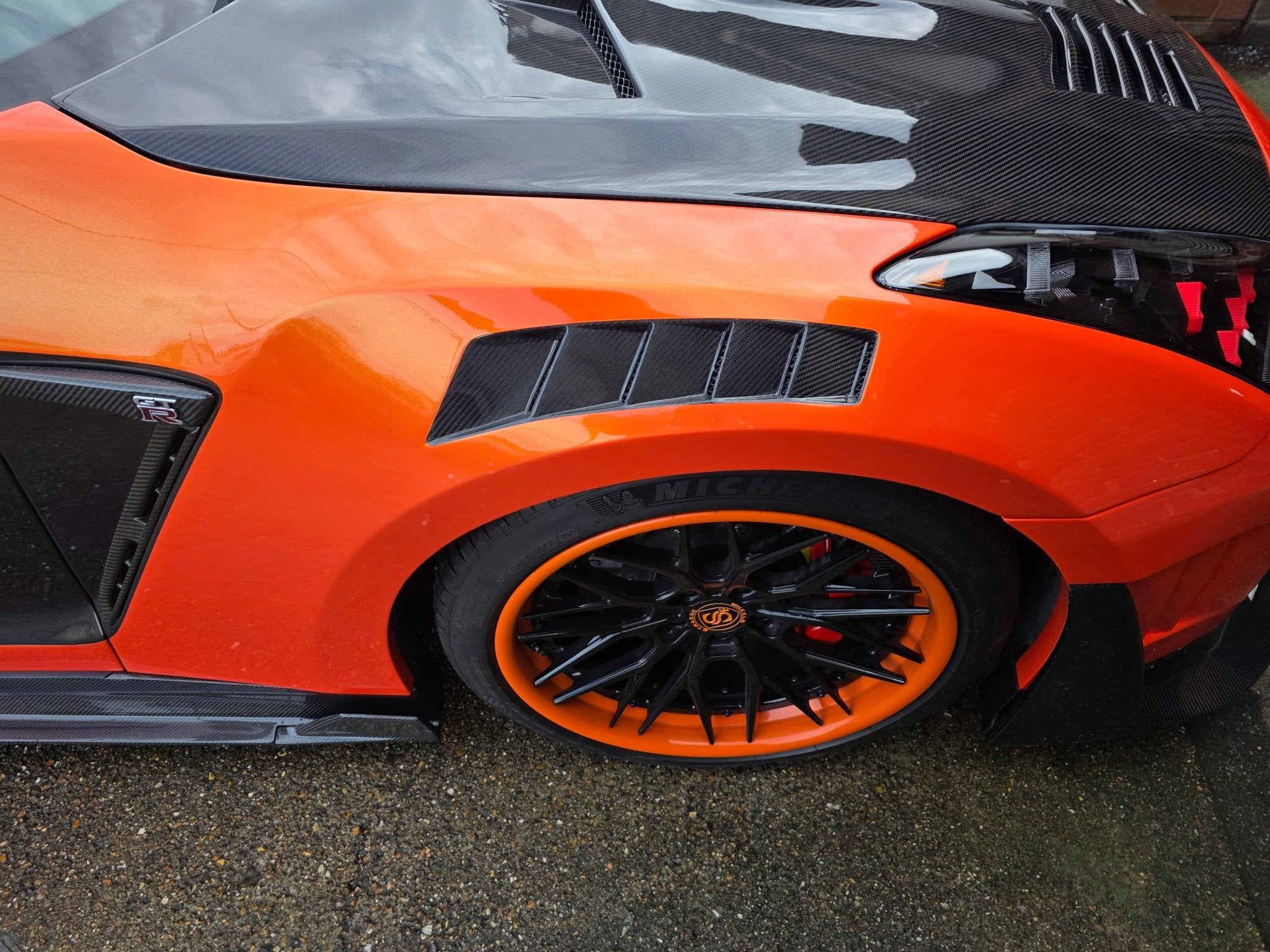 Robot Craftsman Nissan GTR Body Kit (R35) Fibre Glass Reinforced Plastic Complete Body Kit (FRP) Aftermarket Carbon Fiber Part / Bodykit - Robot Bodykits