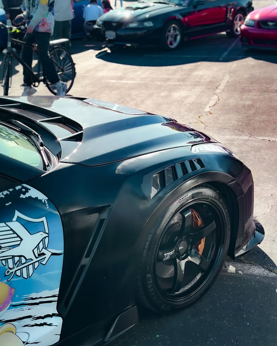 Robot Craftsman Nissan GTR Body Kit (R35) Fibre Glass Reinforced Plastic Complete Body Kit (FRP) Aftermarket Carbon Fiber Part / Bodykit - Robot Bodykits