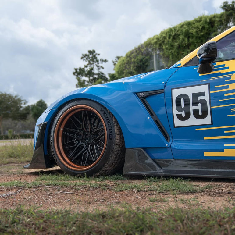 Robot Craftsman Nissan GTR Body Kit R35 WIDEBODY Fibre Glass Reinforced Plastic Complete Body Kit (FRP) Aftermarket Carbon Fiber Part / Bodykit - Robot Bodykits