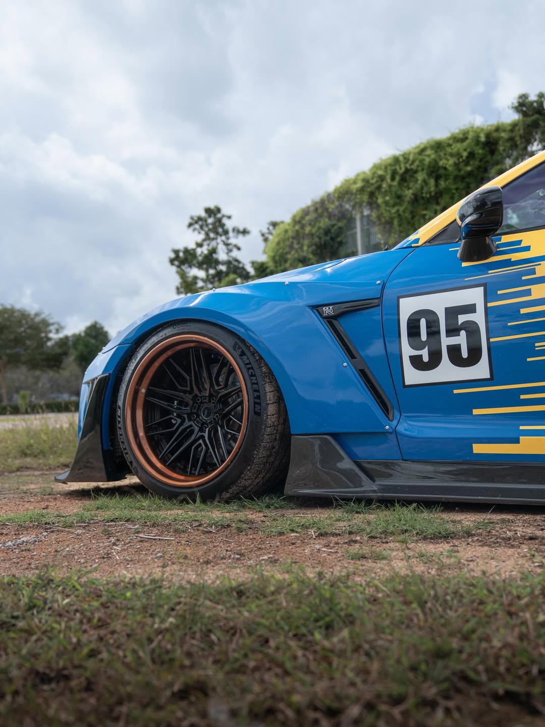 Robot Craftsman Nissan GTR Body Kit R35 WIDEBODY Fibre Glass Reinforced Plastic Complete Body Kit (FRP) Aftermarket Carbon Fiber Part / Bodykit - Robot Bodykits