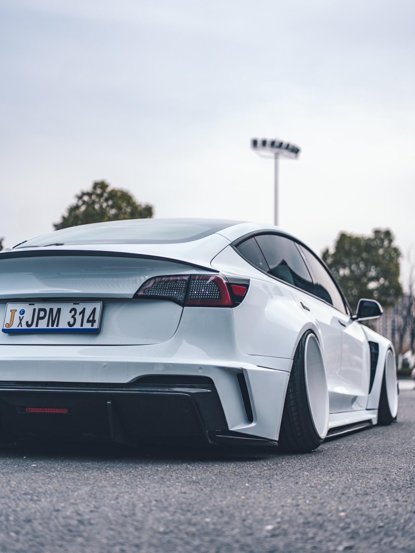 Robot Craftsman Tesla Model 3 2017-2023 “HACKER” Widebody FRP & Partial Carbon Full Kit Aftermarket Carbon Fiber Part / Bodykit - Robot Bodykits