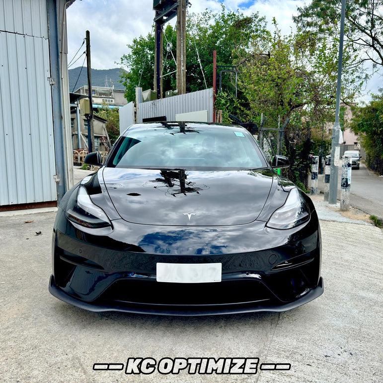 Robot Craftsman Tesla Model 3 