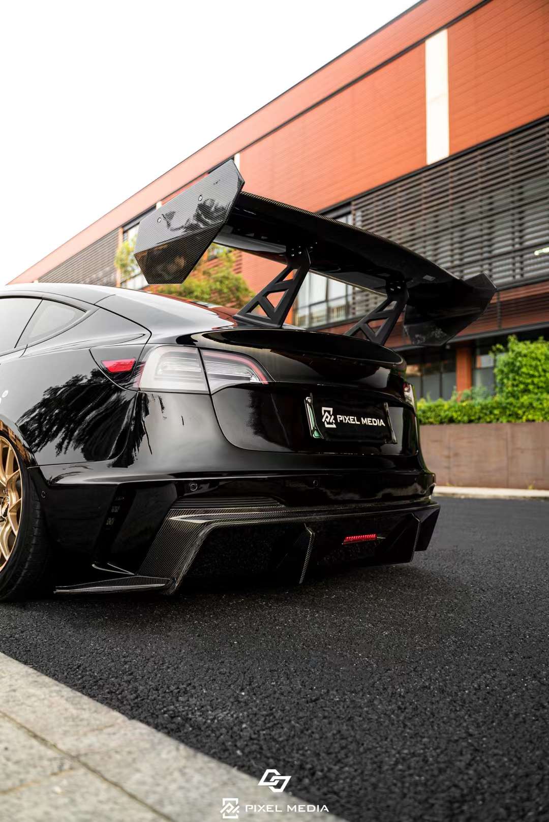 Robot Craftsman Tesla Model 3 “HACKER” Narrowbody Fibre Glass Reinforced Plastic Complete Body Kit (FRP) Aftermarket Carbon Fiber Part / Bodykit - Robot Bodykits